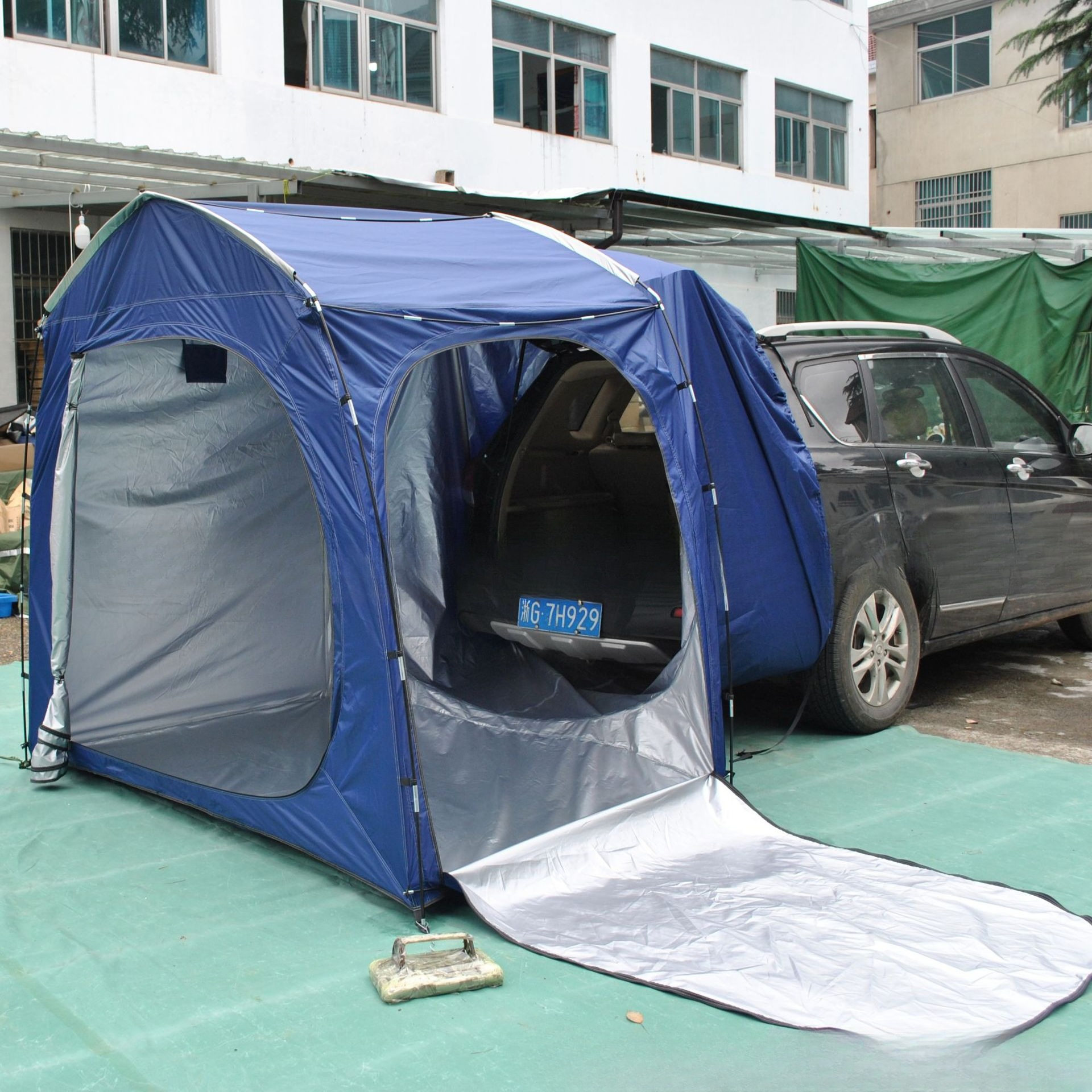 Easy to store full-model rear  - Emergency Mylar Tent recension och pris